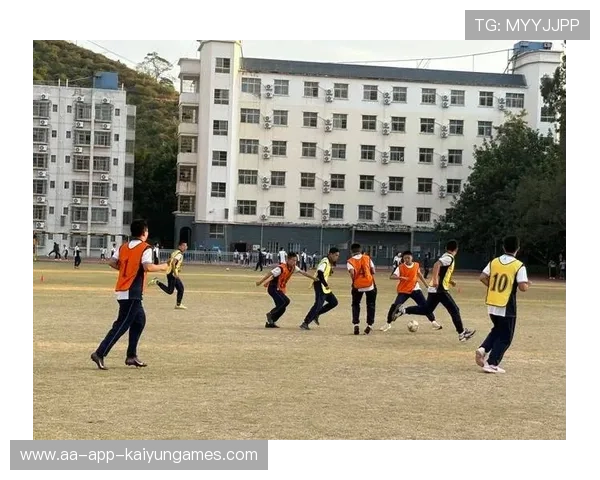 足球赛事策划是否应更加注重青少年参与感，足球如何指导青少年的比赛