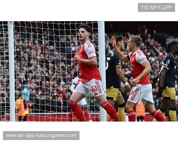 随着阿森纳2-0领跑，曼联2-2，利物浦2-0，曼联3-2利物浦,一直逆转一直爽